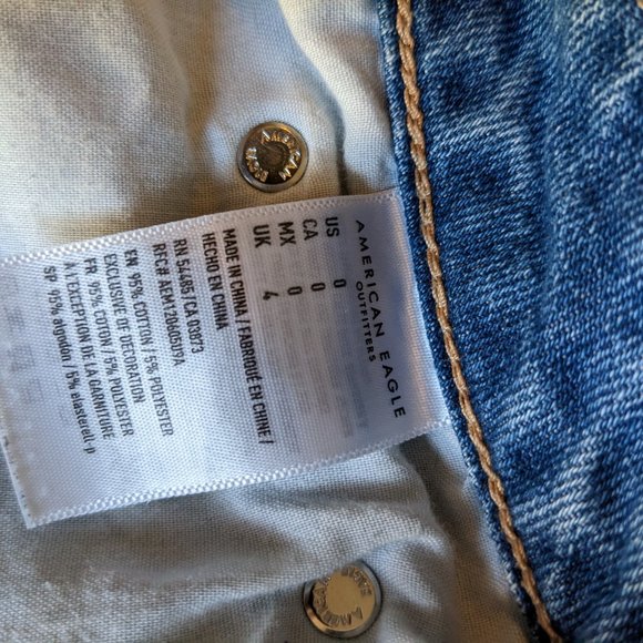 American Eagle Outfitters denim shorts - Picture 4 of 7